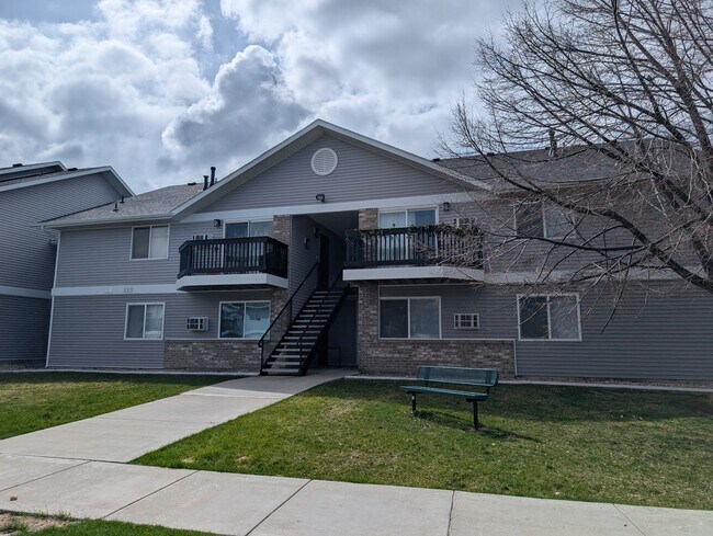 Lakeview Apartments