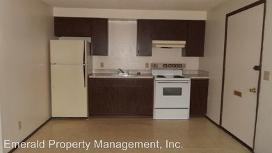 188 Pioneer Pkwy W in Springfield, OR - Building Photo - Building Photo