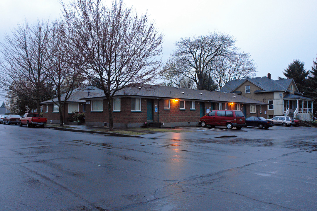 Bea Apartments in Portland, OR - Building Photo