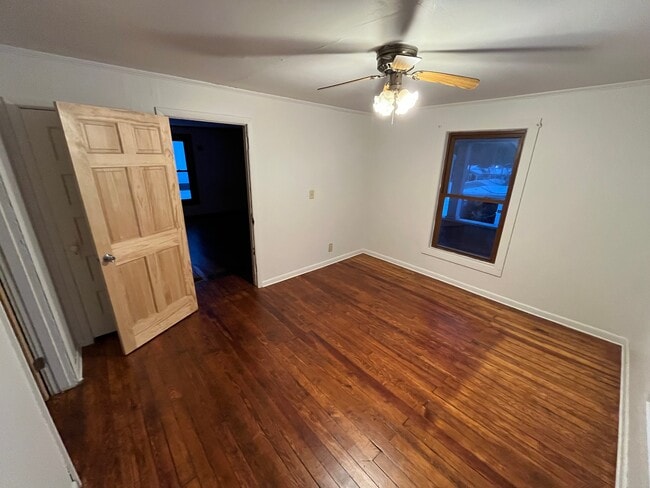 60 Mill St