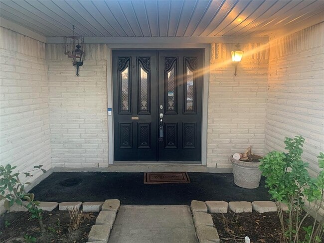 1214 Barrowgate Dr in Sugar Land, TX - Building Photo - Building Photo