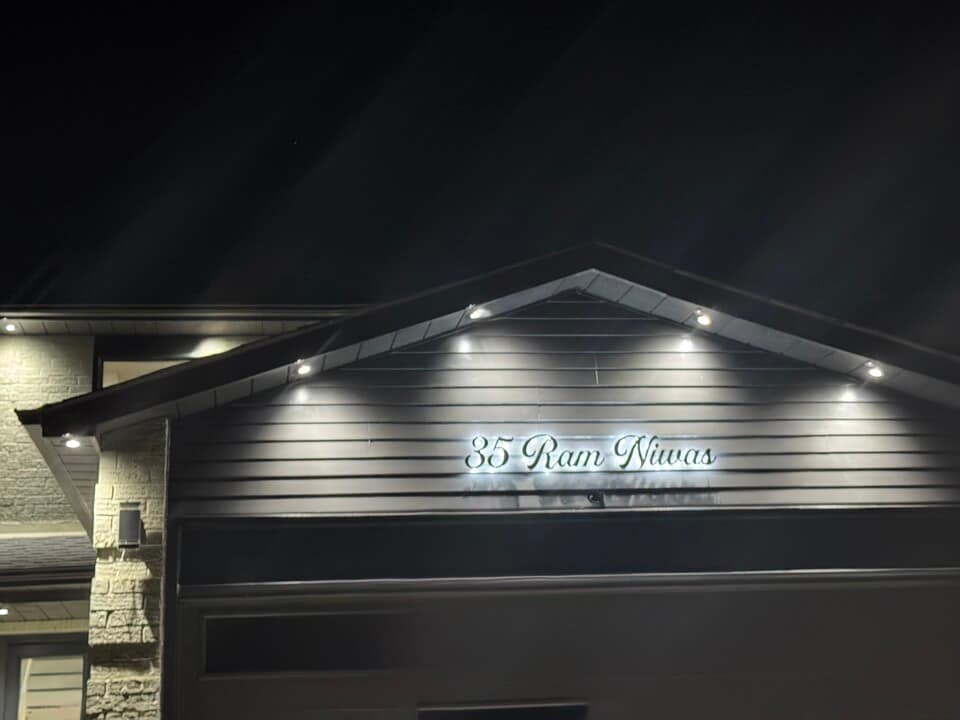 35 Ecclestone Dr in Brampton, ON - Building Photo