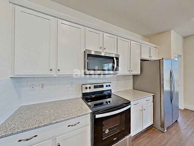 5951 W Larkspur Dr in Glendale, AZ - Building Photo - Building Photo