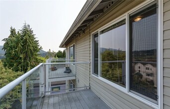 Boardwalk Apartments in Bellingham, WA - Foto de edificio - Building Photo