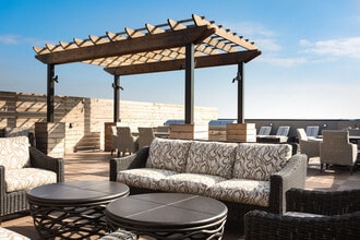 Mirasol at Park Lane in Dallas, TX - Building Photo - Building Photo