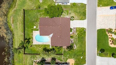 811 Eagle Ln in Apollo Beach, FL - Building Photo - Building Photo