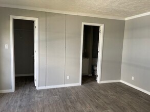 2840 TX-19 in Huntsville, TX - Building Photo - Building Photo