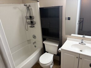 195 S Fort Ln in Layton, UT - Building Photo - Building Photo