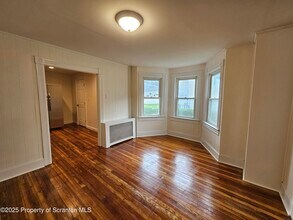 311 Oleckna St in Throop, PA - Building Photo - Building Photo