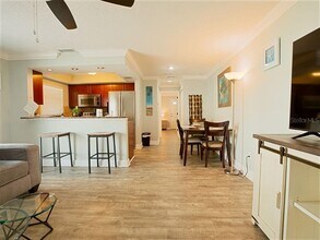 185 Brightwater Dr in Clearwater, FL - Building Photo - Building Photo