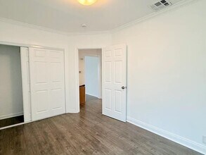 13637 Washington Ave in Hawthorne, CA - Building Photo - Building Photo