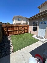 1467 W Hartford Way, Unit Private studio w yard in Santa Maria, CA - Building Photo