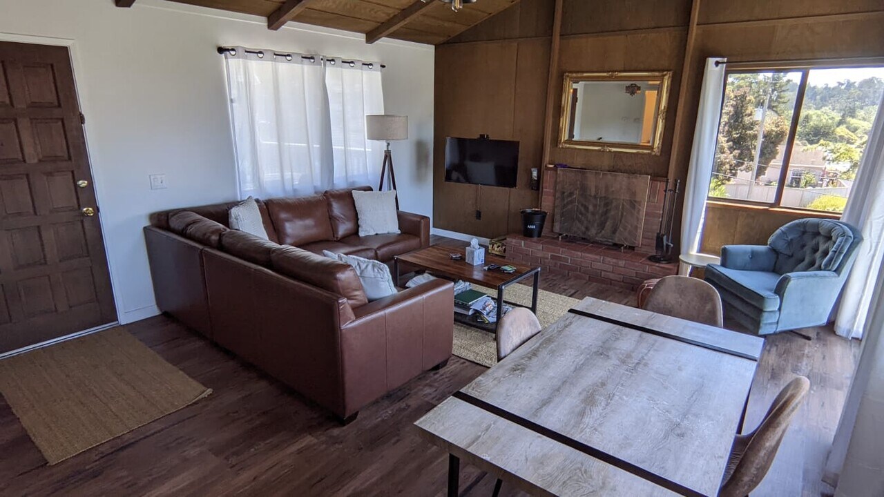 5519 Sunbury Ave in Cambria, CA - Building Photo