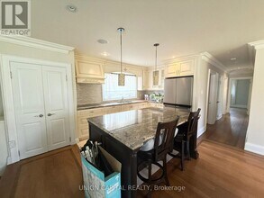 99 Wyndcliff Crescent in Toronto, ON - Building Photo - Building Photo