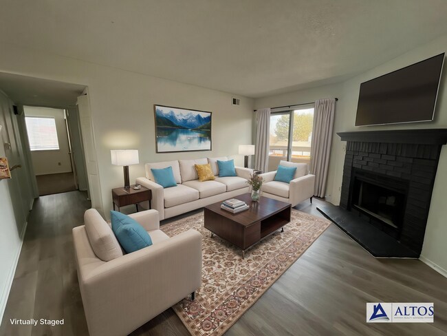 1035 S Elkhart Way in Aurora, CO - Building Photo - Building Photo