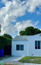 2733 SW 15th St in Miami, FL - Building Photo - Building Photo