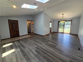 237 Countess Dr in West Henrietta, NY - Building Photo - Building Photo