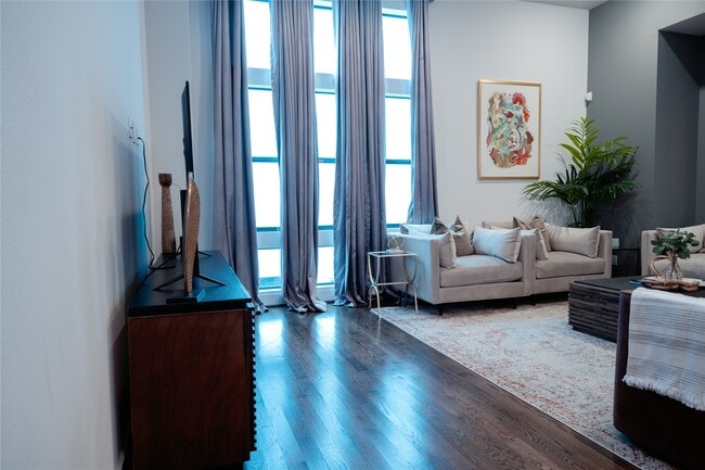 property at 2826 Clay St