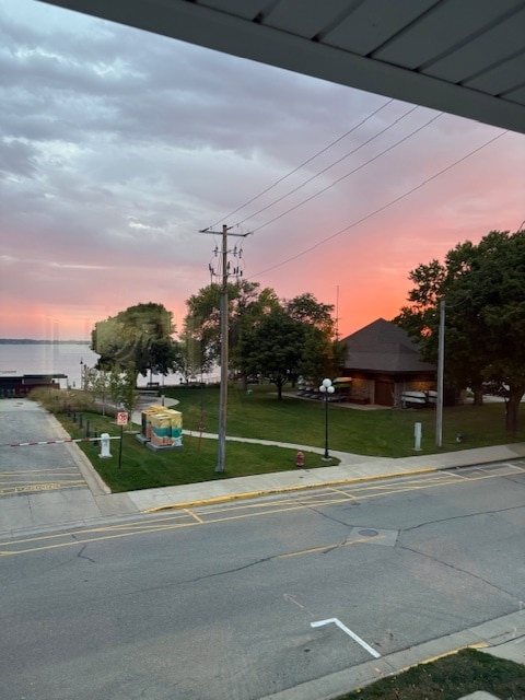 16 S Shore Dr, Unit 6 in Clear Lake, IA - Building Photo - Building Photo