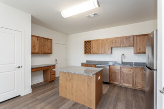 Promontory Apartments in Greeley, CO - Foto de edificio - Interior Photo