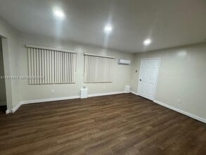 2354 NW 93rd Terrace in Miami, FL - Building Photo - Building Photo