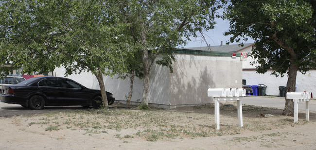 Jade Apartments in Adelanto, CA - Building Photo - Building Photo