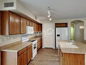 15472 W Statler Cir in Surprise, AZ - Building Photo - Building Photo