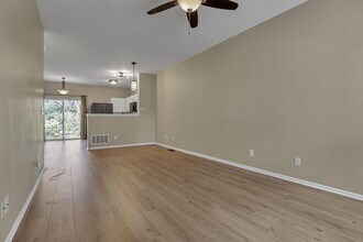 1218 Green Dr in Gahanna, OH - Building Photo - Building Photo