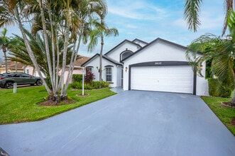 5055 Robino Cir in West Palm Beach, FL - Building Photo - Building Photo