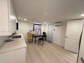 15841 NW 18th Pl in Opa Locka, FL - Building Photo