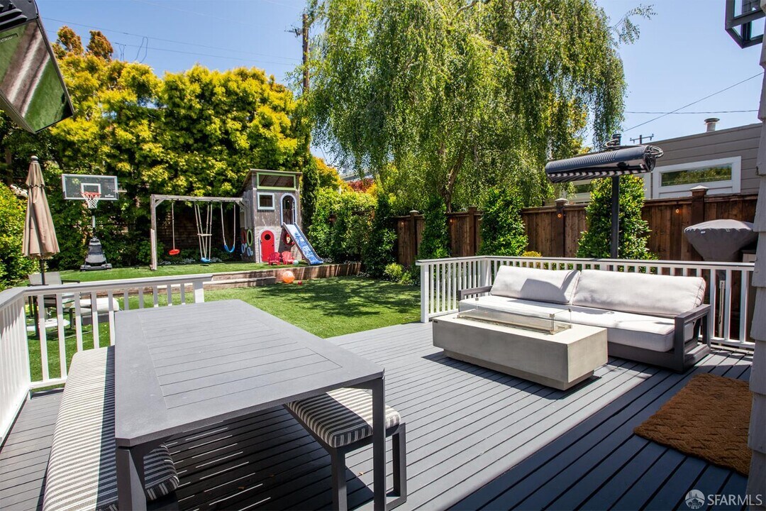 132 Jordan Ave in San Francisco, CA - Building Photo
