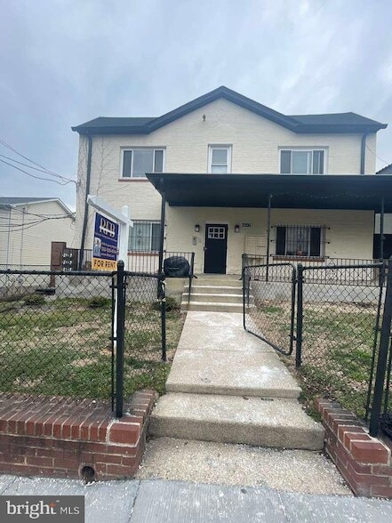 2830 R St SE in Washington, DC - Foto de edificio - Building Photo