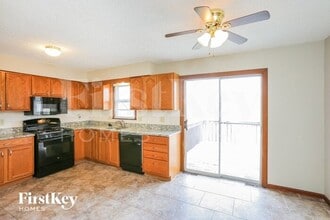 4148 S Carriage Ln in Independence, MO - Building Photo - Building Photo