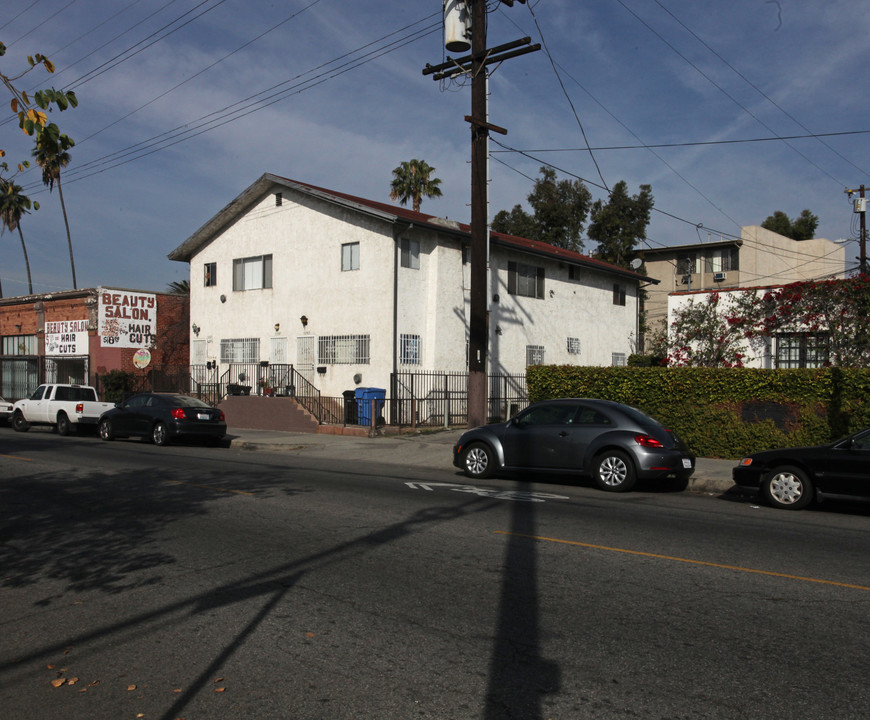 5285 Fountai Ave in Los Angeles, CA - Building Photo