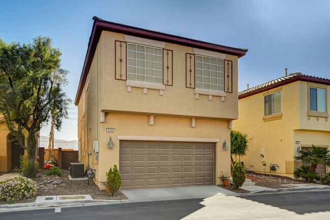 8236 Brilliant Pompon in Las Vegas, NV - Building Photo - Building Photo