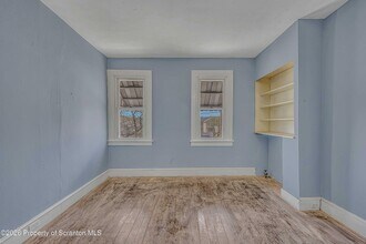 1019 S Webster Ave in Scranton, PA - Building Photo - Building Photo