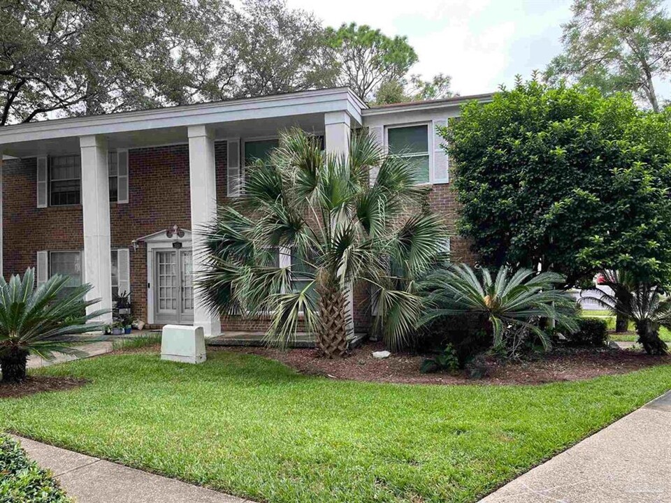 3317 Kingswood Ct in Pensacola, FL - Building Photo