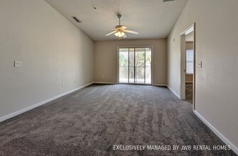 7051 Deer Lodge Cir in Jacksonville, FL - Building Photo - Building Photo