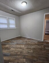 609 Hillcrest St in Charlotte, NC - Building Photo - Building Photo