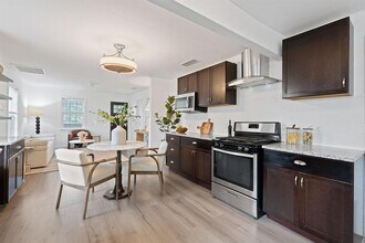 1156 Nickols Ave in Austin, TX - Building Photo - Building Photo