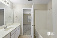 110 Whitton Ct photo'