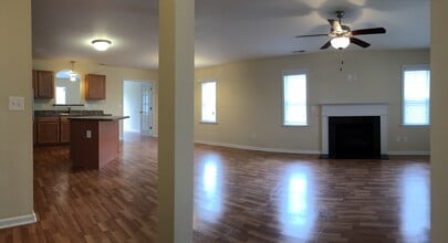 1003 Limeston Dr in Jacksonville, NC - Building Photo - Building Photo