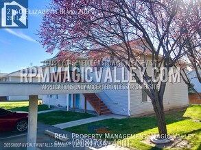 2140 Elizabeth Blvd in Twin Falls, ID - Building Photo - Building Photo