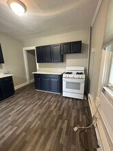 654 W King St-Unit -Apartment 2 in York, PA - Foto de edificio - Building Photo