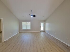 7288 Mossy Oaks Ct in Navarre, FL - Building Photo - Building Photo