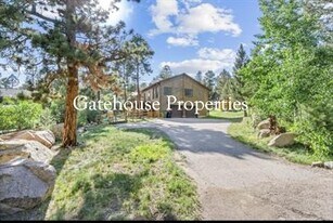 30540 Rand Rd in Conifer, CO - Building Photo