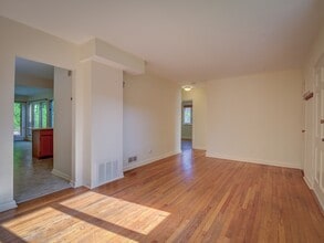 9011 Lindale Dr in Bethesda, MD - Building Photo - Building Photo