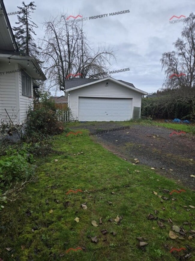 3090 Jackson Hwy in Chehalis, WA - Building Photo - Building Photo