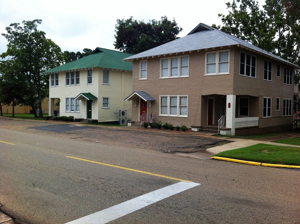 500-506 E 4th St in Texarkana, AR - Building Photo