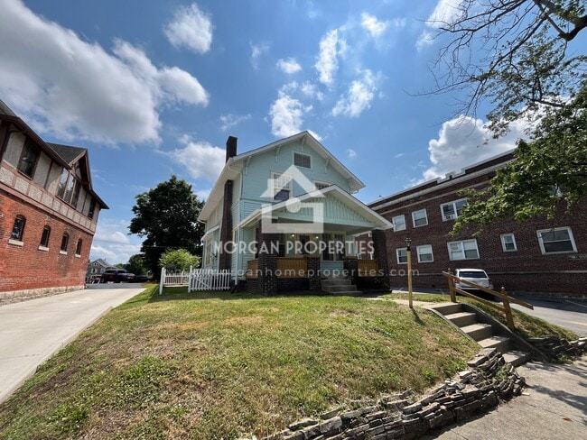 property at 1225 W Walnut St